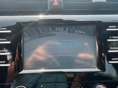 Used 2019 Toyota Camry LE image 15