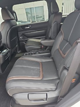 New 2026 Nissan Armada SL image 4