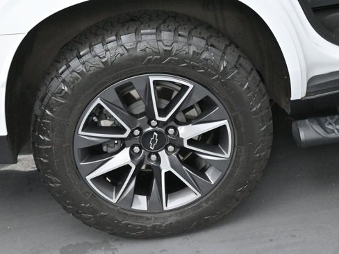 Used 2023 Chevrolet Tahoe Z71 image 39