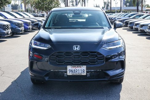 Certified 2025 Honda HR-V LX image 2