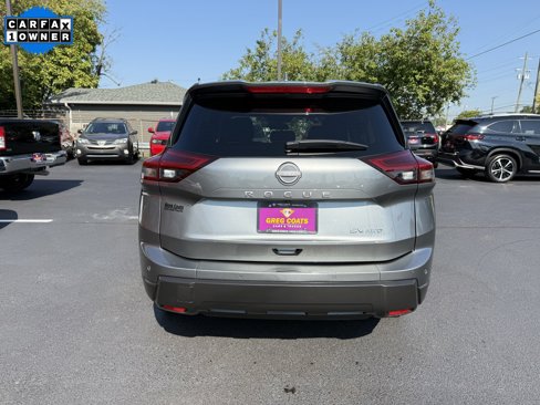 Used 2024 Nissan Rogue SV image 5