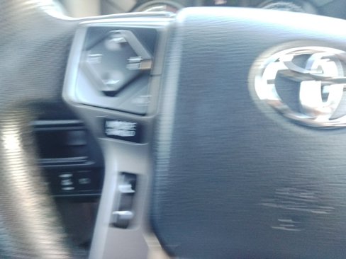 Used 2018 Toyota Tacoma TRD Sport image 16