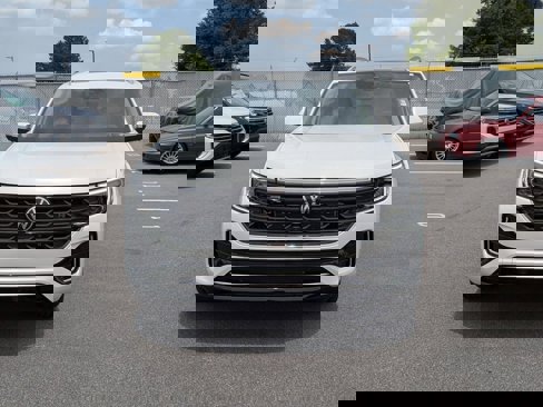 New 2025 Volkswagen Atlas SEL Premium R-Line image 8