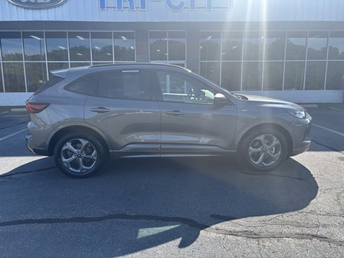 Used 2023 Ford Escape ST-Line w/ Tech Pack #1 image 6