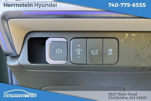 Used 2025 Hyundai Santa Fe Calligraphy image 17
