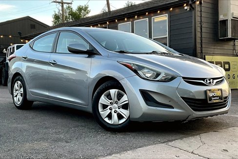 Used 2016 Hyundai Elantra SE image 7