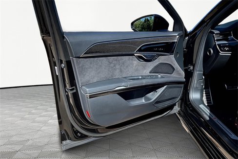 Used 2020 Audi S8 L w/ S8 Executive Package image 18