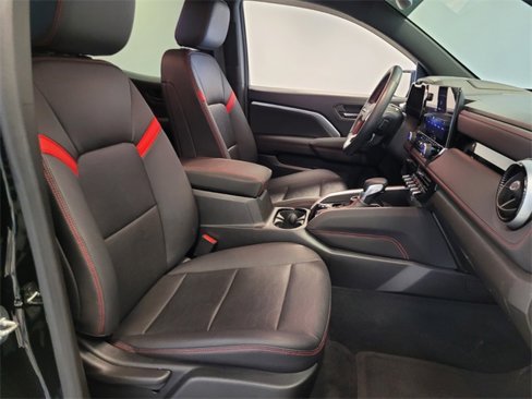 Used 2023 Chevrolet Colorado Z71 w/ Z71 Convenience Package 2 image 13