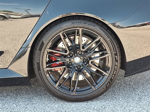 New 2026 BMW M5 w/ Carbon Package image 5
