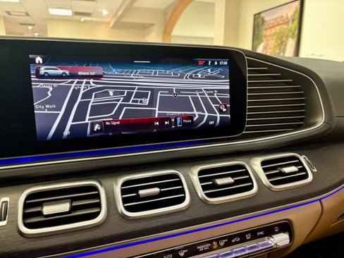 New 2026 Mercedes-Benz GLS 450 4MATIC image 21