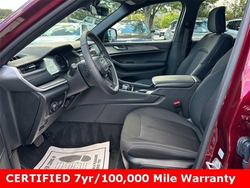 Certified 2025 Jeep Grand Cherokee L Laredo w/ Luxury Tech Group I image 17