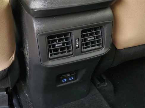 Used 2022 Toyota RAV4 XLE image 27
