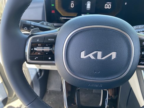 New 2026 Kia Carnival EX image 22