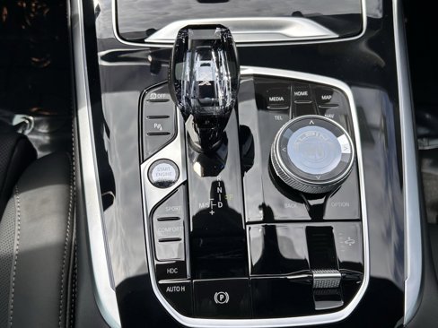 New 2026 BMW ALPINA XB7 image 11