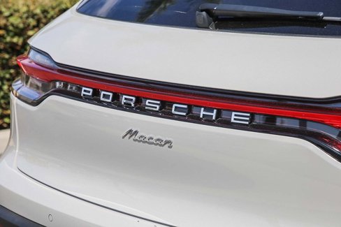 Used 2022 Porsche Macan image 10