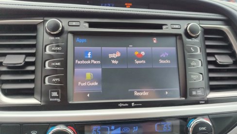 Used 2015 Toyota Highlander Limited Platinum image 18