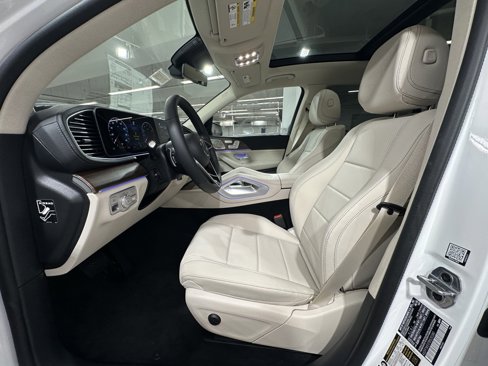 New 2026 Mercedes-Benz GLS 450 4MATIC image 14