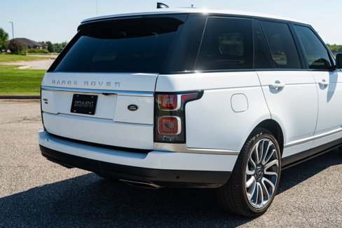 Used 2020 Land Rover Range Rover HSE image 16