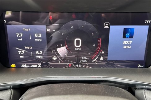 New 2025 GMC Canyon Elevation w/ Convenience Package image 29