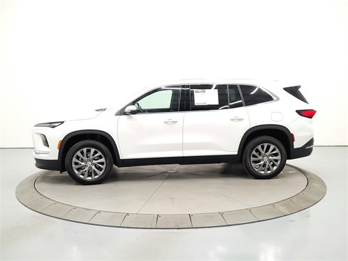 Used 2025 Buick Enclave Preferred image 5