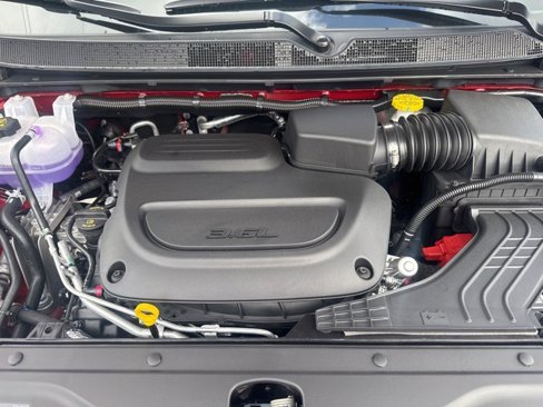 New 2025 Chrysler Voyager LX image 21