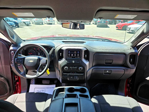 Used 2020 Chevrolet Silverado 1500 Custom w/ Custom Value Package image 11