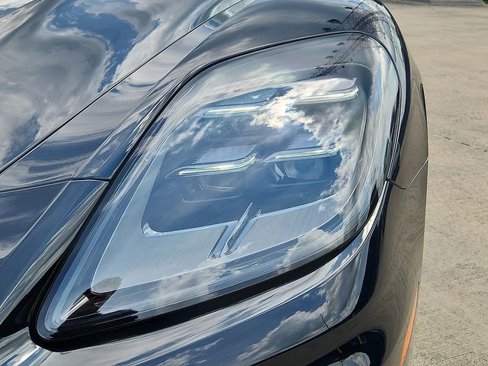 New 2025 Porsche Panamera 4 image 8