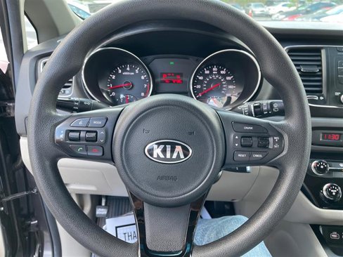 Used 2016 Kia Sedona LX w/ LX Convenience Package image 25