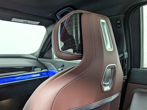 New 2026 BMW 740i xDrive image 16