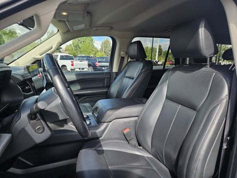 Used 2023 Ford Expedition Max XLT image 10