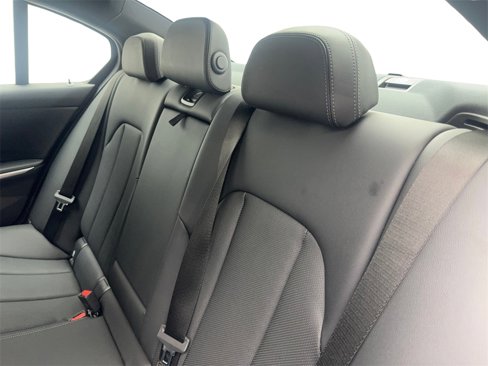 Used 2025 BMW 330i Sedan image 34
