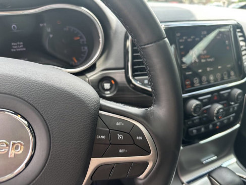 Used 2020 Jeep Grand Cherokee Altitude image 19