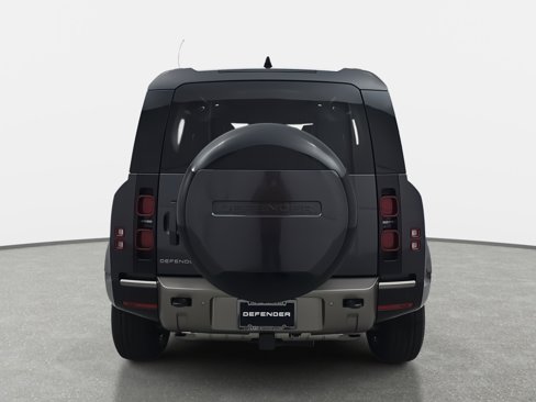 Certified 2024 Land Rover Defender 110 X-Dynamic SE image 6