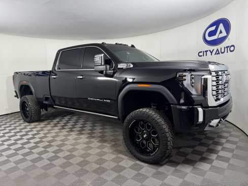Used 2024 GMC Sierra 3500 Denali w/ Denali Reserve Package image 1
