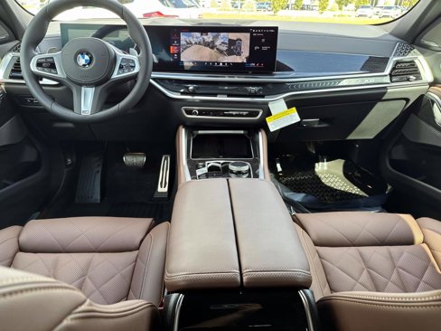 New 2026 BMW X6 xDrive40i w/ Climate Comfort Package image 12