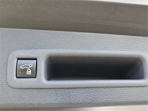 Used 2024 Toyota Sienna XLE image 14