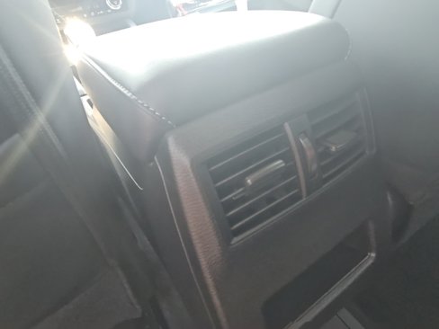 New 2025 Mitsubishi Outlander SE image 38