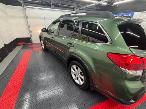Used 2014 Subaru Outback 2.5i Premium w/ Moonroof Package image 10