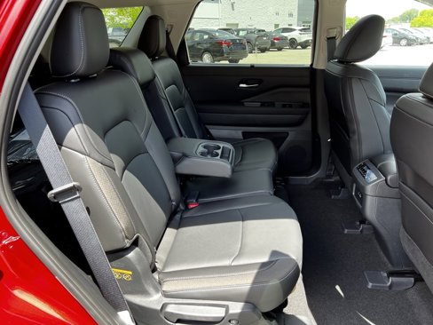 New 2025 Nissan Pathfinder SL image 43