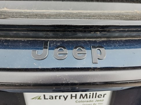 New 2025 Jeep Wagoneer Limited w/ Comfort Package image 23