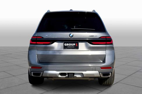 Used 2024 BMW X7 xDrive40i w/ Premium Package image 4
