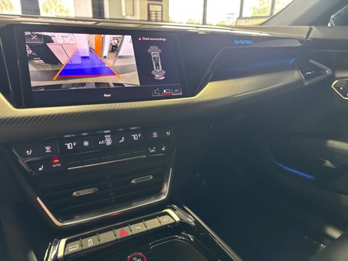 Used 2023 Audi e-tron GT Premium Plus image 44