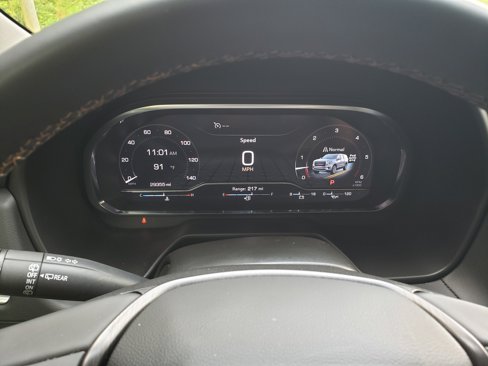 Used 2024 GMC Yukon AT4 image 17