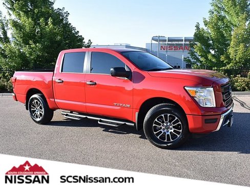 Certified 2024 Nissan Titan SV image 1