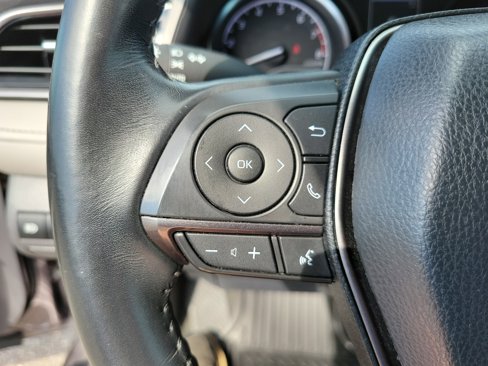Used 2022 Toyota Camry SE image 26