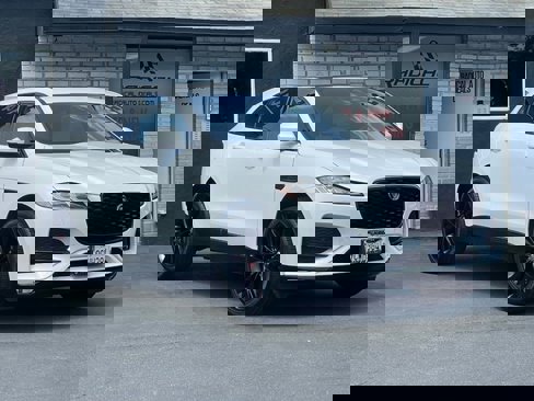 Used 2023 Jaguar F-PACE S image 7