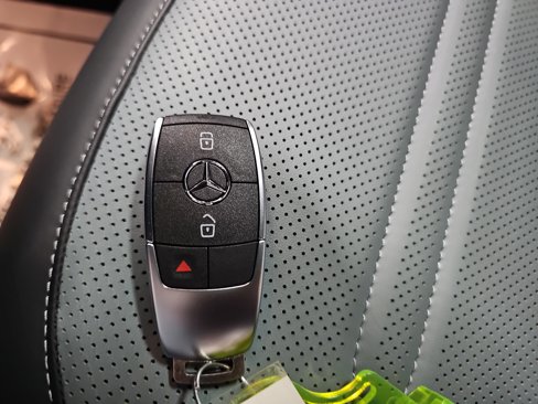 Used 2025 Mercedes-Benz G 550 image 38