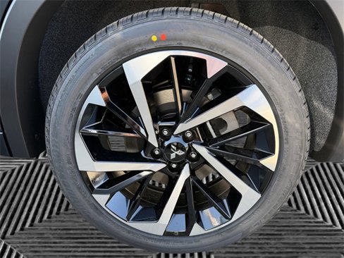 New 2025 Mitsubishi Outlander SEL image 35