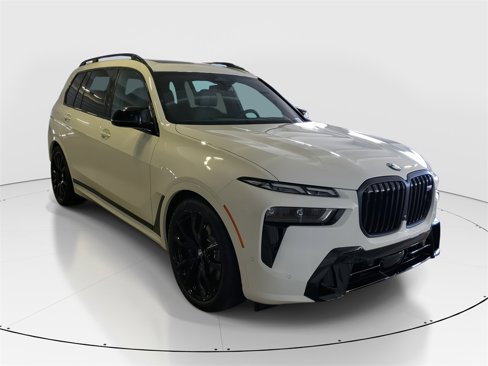 New 2026 BMW X7 M60i w/ Executive Package image 2