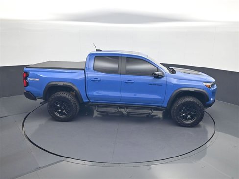 Used 2025 Chevrolet Colorado ZR2 w/ Technology Package image 16